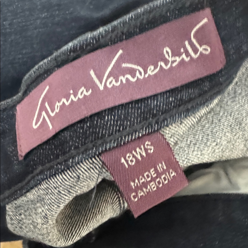 Gloria Vanderbilt Amanda Tapered Leg High-Rise Jeans (BR666) - Picture 7 of 11